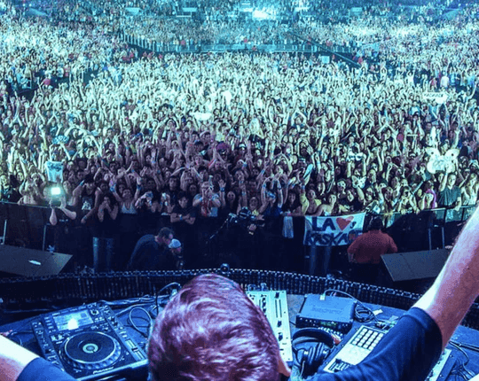 How to Build a Fanbase and Sell Your Music Directly